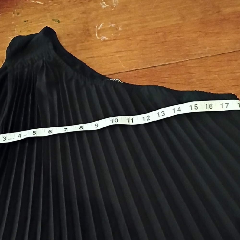 Stylish Black Pleated One Shoulder Dress By BTFBM. Size Large. - Picture 10 of 12